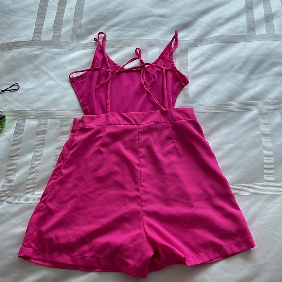 Pink romper - Picture 2 of 4